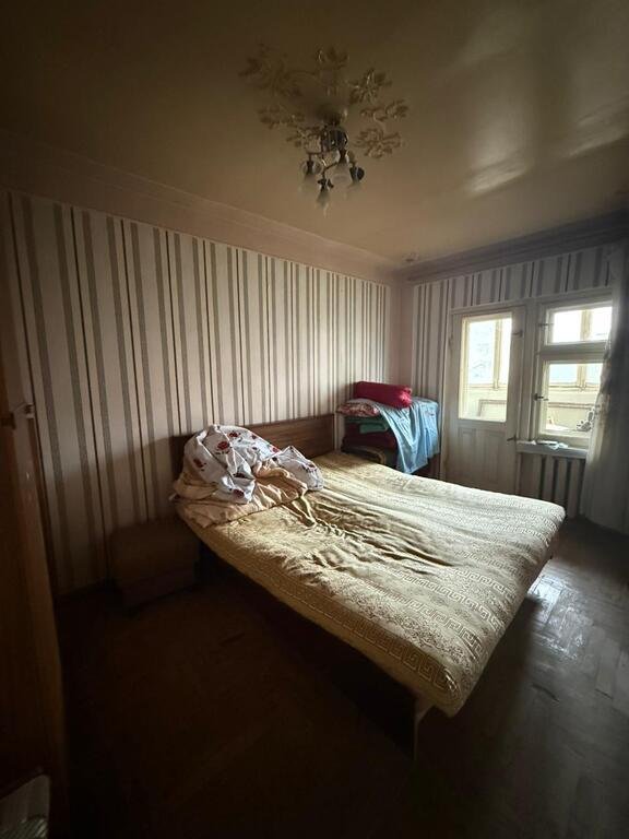 Satılır 4 otaqlı köhnə tikili, 105 m², Neftçilər m.-24