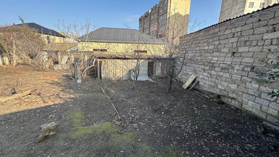 10 sot torpaq satılır, Bakıxanov (Razin)-11