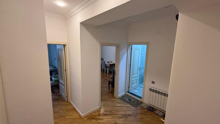 Satılır 2 otaqlı köhnə tikili, 67 m², 28 May m.-1