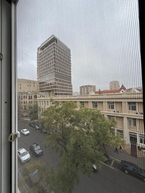 Satılır 2 otaqlı köhnə tikili, 67 m², 28 May m.-2