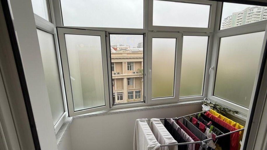 Satılır 2 otaqlı köhnə tikili, 67 m², 28 May m.-3