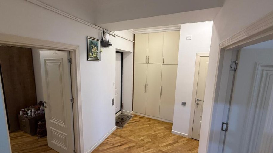 Satılır 2 otaqlı köhnə tikili, 67 m², 28 May m.-5