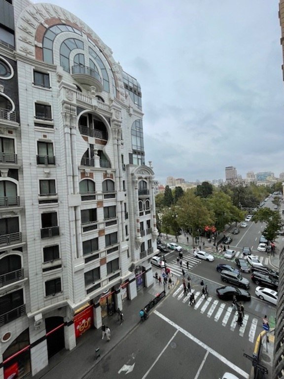 150 m<sup>2</sup> ofis icarəyə verilir, Sahil m.-14