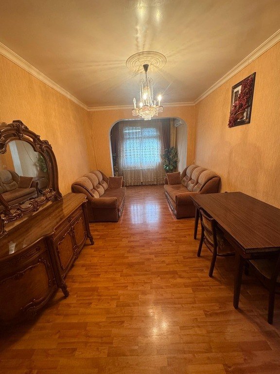 Kirayə verilir 3 otaqlı köhnə tikili, 75 m², Memar Əcəmi m.-3