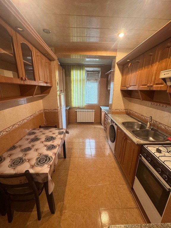 Kirayə verilir 3 otaqlı köhnə tikili, 75 m², Memar Əcəmi m.-10