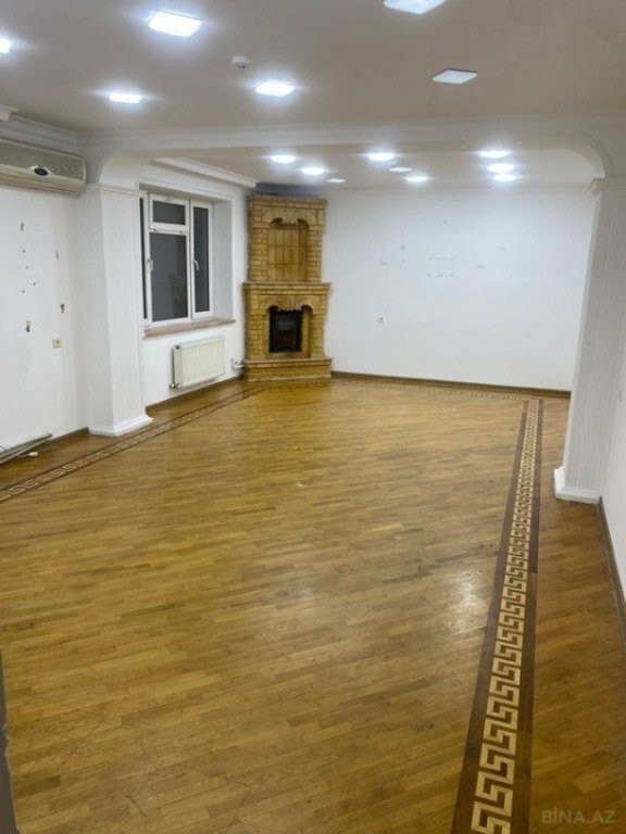140 m<sup>2</sup> ofis icarəyə verilir, Elmlər Akademiyası m.-4