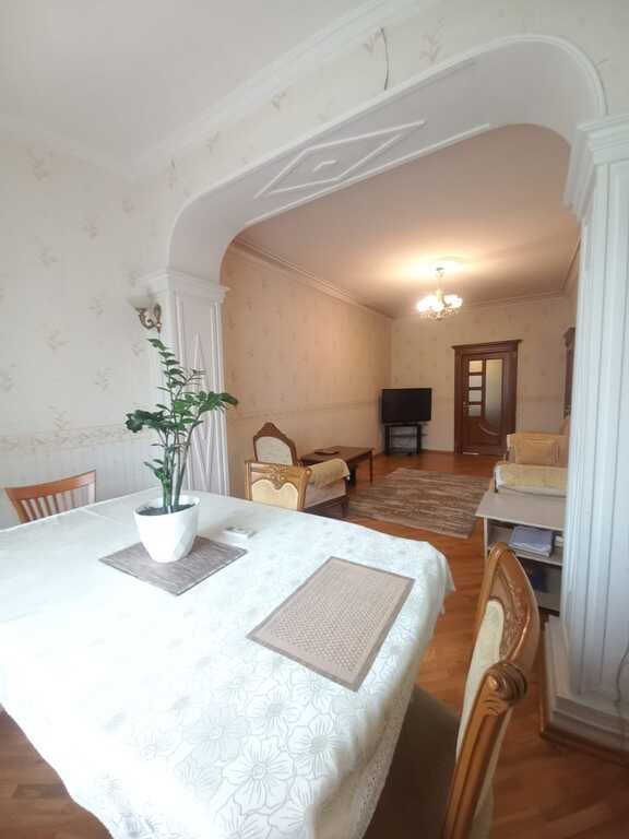 Satılır 3 otaqlı köhnə tikili, 70 m², Xətai m.-2