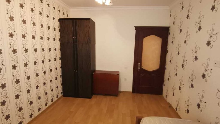 Kirayə verilir 5 otaqlı köhnə tikili, 120 m², Xalqlar dostluğu m.-6