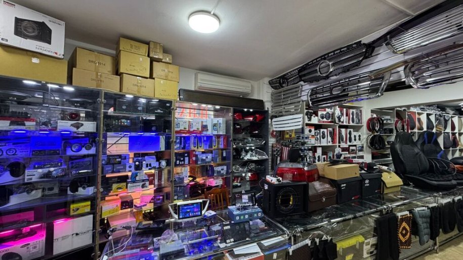 120 m<sup>2</sup> obyekt satılır, 8-ci mikrorayon-10