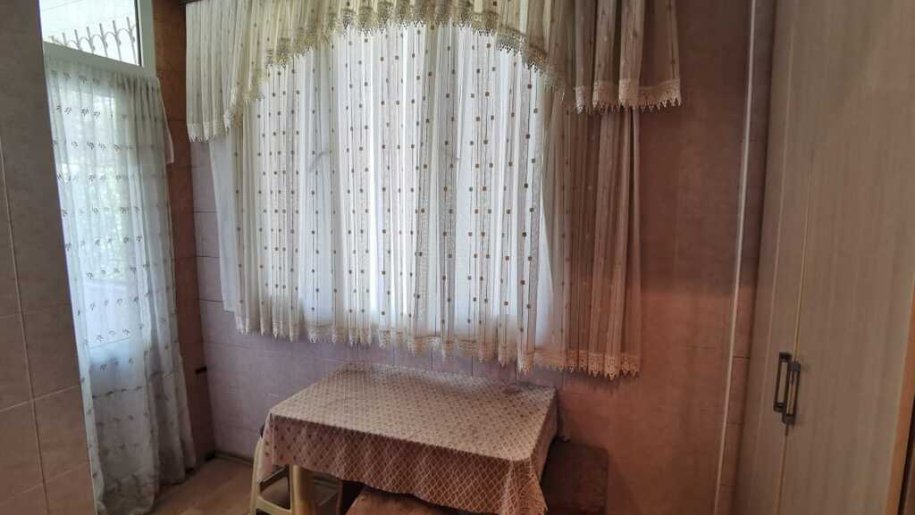 Kirayə verilir 5 otaqlı köhnə tikili, 120 m², Xalqlar dostluğu m.-19