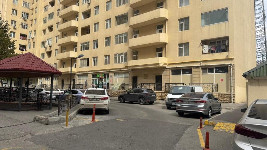 637 m<sup>2</sup> obyekt satılır, Binəqədi-1