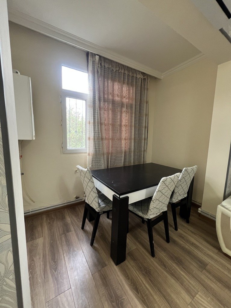 Satılır 2 otaqlı köhnə tikili, 58 m², 20 Yanvar m.-2