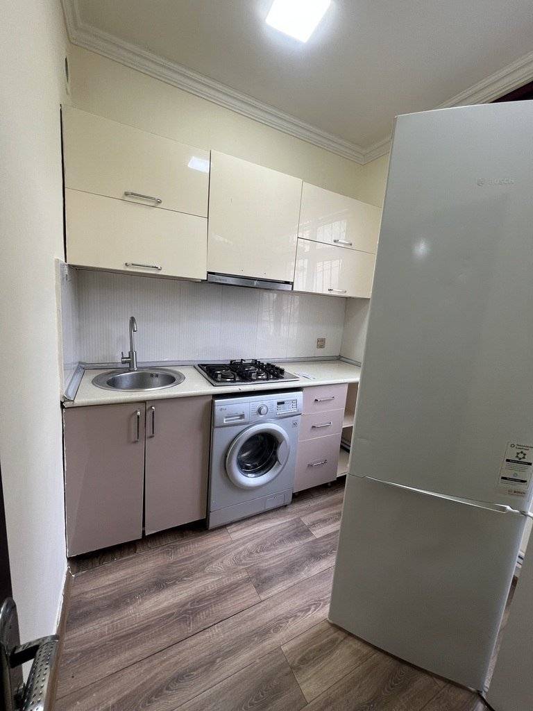 Satılır 2 otaqlı köhnə tikili, 58 m², 20 Yanvar m.-4