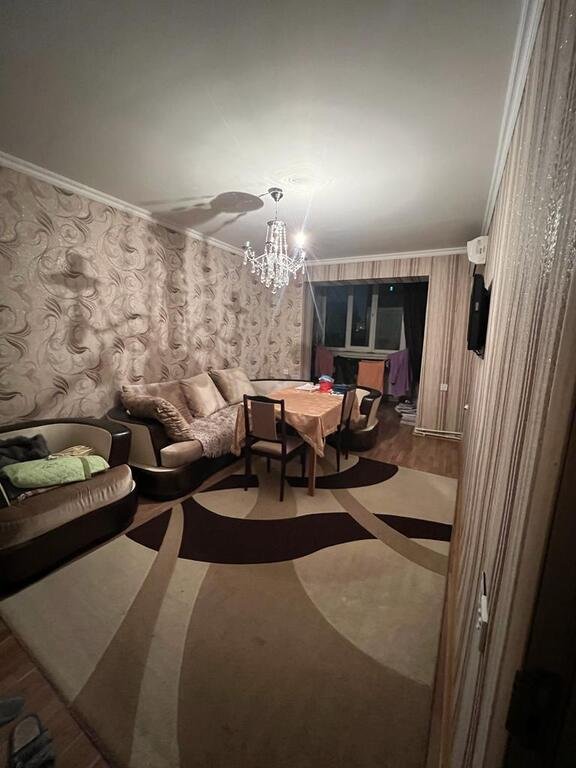 Kirayə verilir 3 otaqlı köhnə tikili, 72 m², Elmlər Akademiyası m.-2