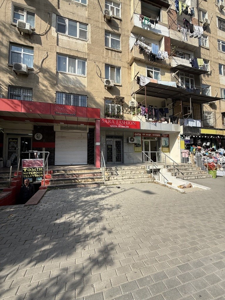 15 m<sup>2</sup> ofis icarəyə verilir, Əhmədli m.-1