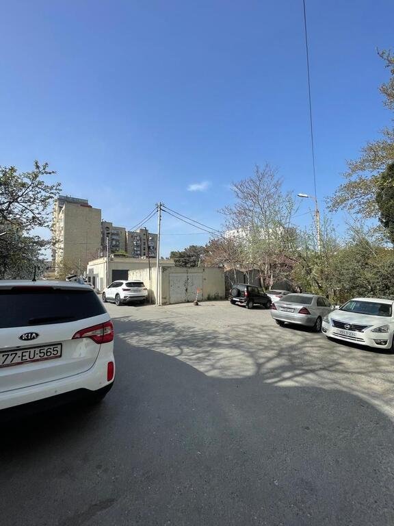 Satılır 3 otaqlı köhnə tikili, 100 m², Yasamal-2