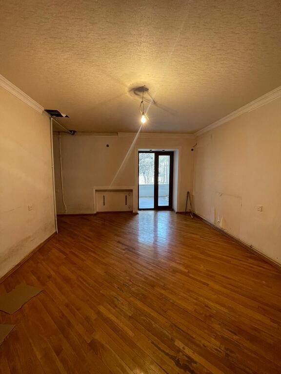 Satılır 3 otaqlı köhnə tikili, 100 m², Yasamal-4