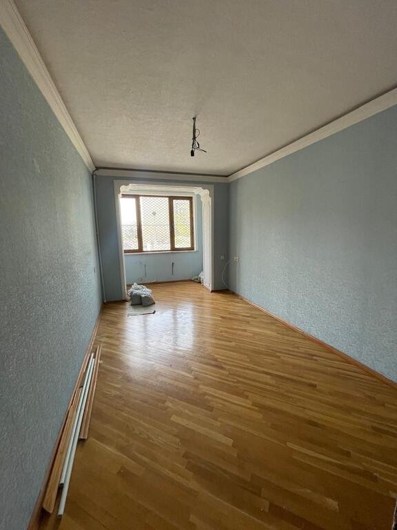 Satılır 3 otaqlı köhnə tikili, 100 m², Yasamal-8