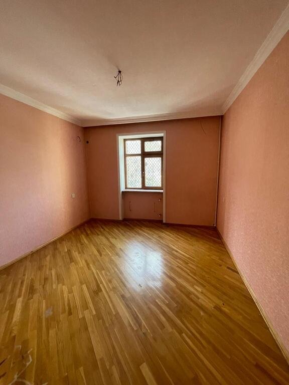 Satılır 3 otaqlı köhnə tikili, 100 m², Yasamal-10