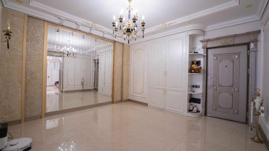 Satılır 3 otaqlı yeni tikili, 159 m², 8 noyabr-7