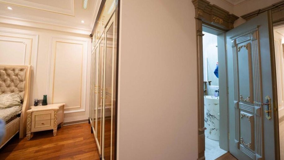 Satılır 3 otaqlı yeni tikili, 159 m², 8 noyabr-10