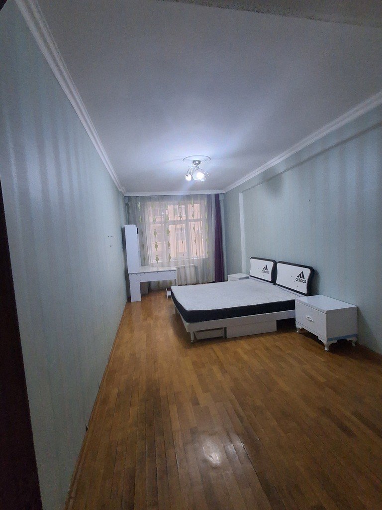 Satılır 3 otaqlı yeni tikili, 142 m², 8 noyabr-5