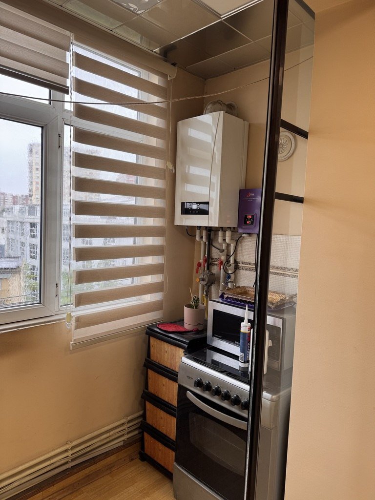 Kirayə verilir 4 otaqlı köhnə tikili, 100 m², Neftçilər m.-1