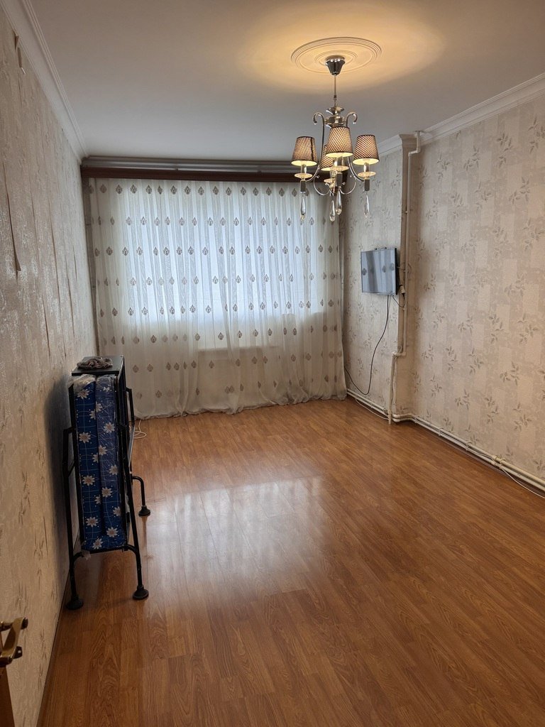 Kirayə verilir 4 otaqlı köhnə tikili, 100 m², Neftçilər m.-5