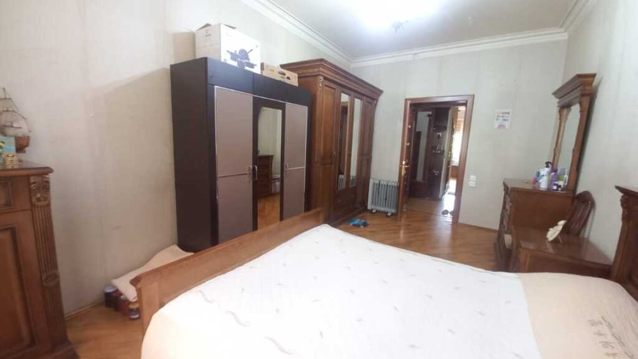 Satılır 3 otaqlı köhnə tikili, 70 m², Xətai m.-3