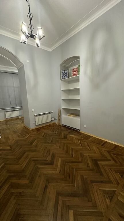 Kirayə verilir 1 otaqlı köhnə tikili, 57 m², 28 May m.-4
