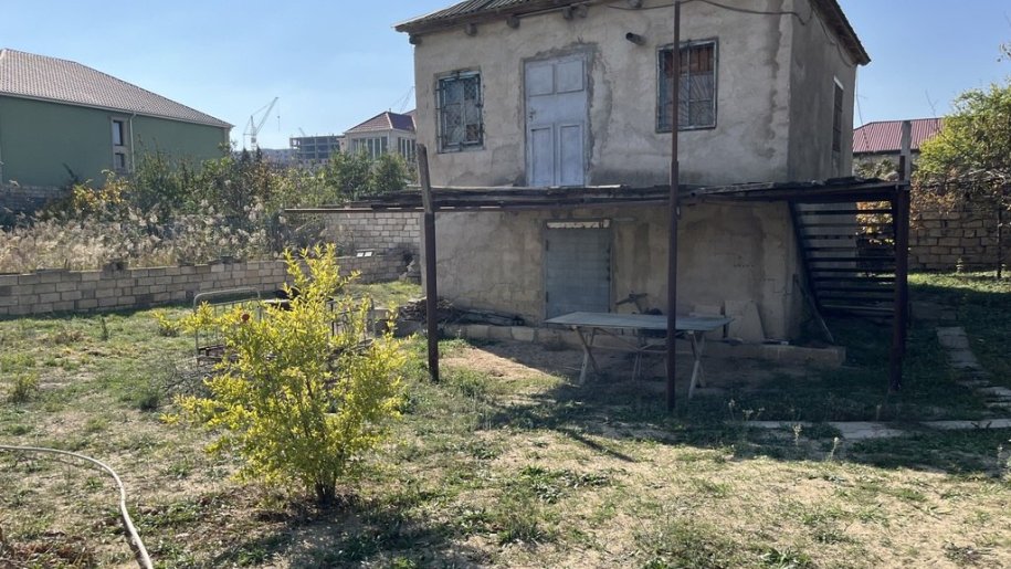 9 sot torpaq satılır, Saray-15