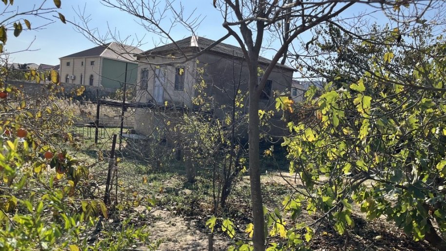9 sot torpaq satılır, Saray-16