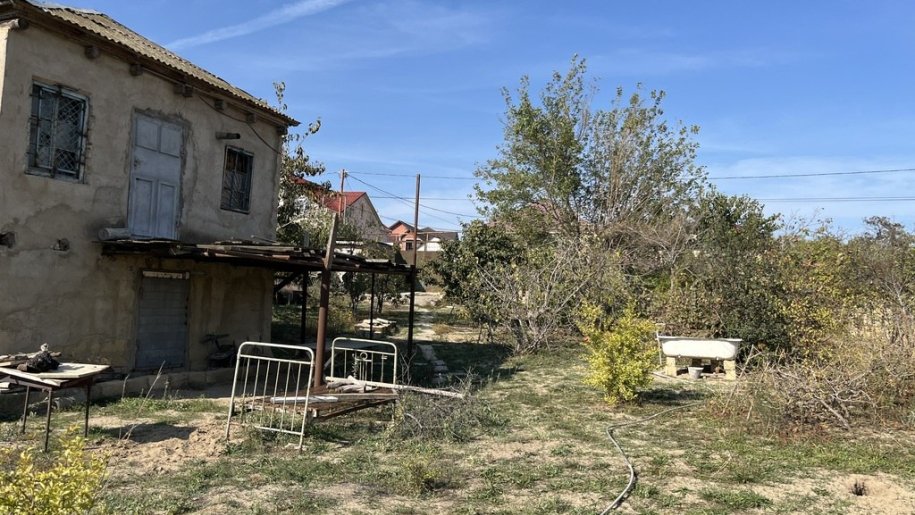 9 sot torpaq satılır, Saray-17