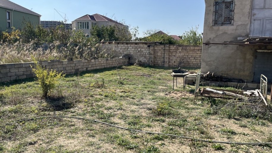 9 sot torpaq satılır, Saray-18