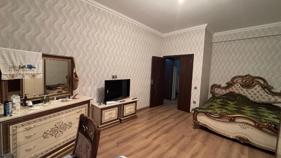 Satılır 1 otaqlı yeni tikili, 60 m², Qara Qarayev m.-2