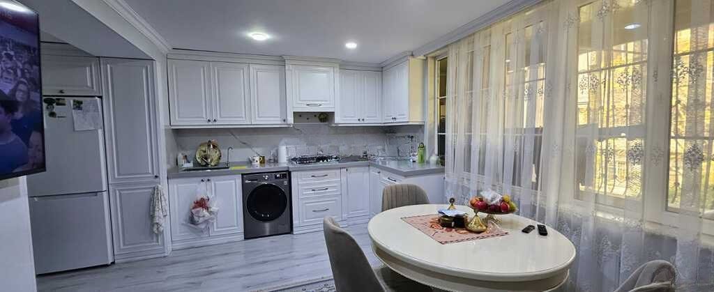 Satılır 3 otaqlı köhnə tikili, 120 m², Yasamal-2