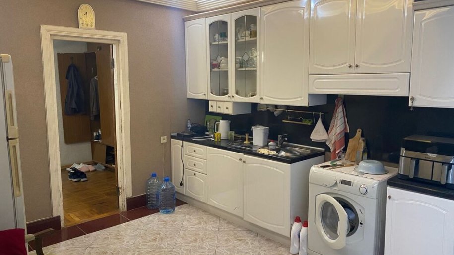 Satılır 4 otaqlı köhnə tikili, 125 m², Bayıl-10
