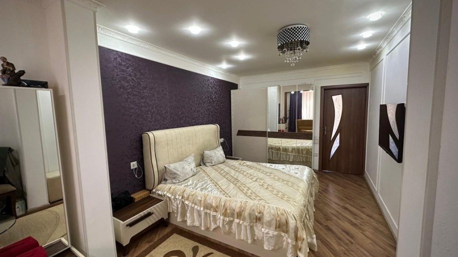 Satılır 4 otaqlı köhnə tikili, 100 m², Əhmədli m.-5