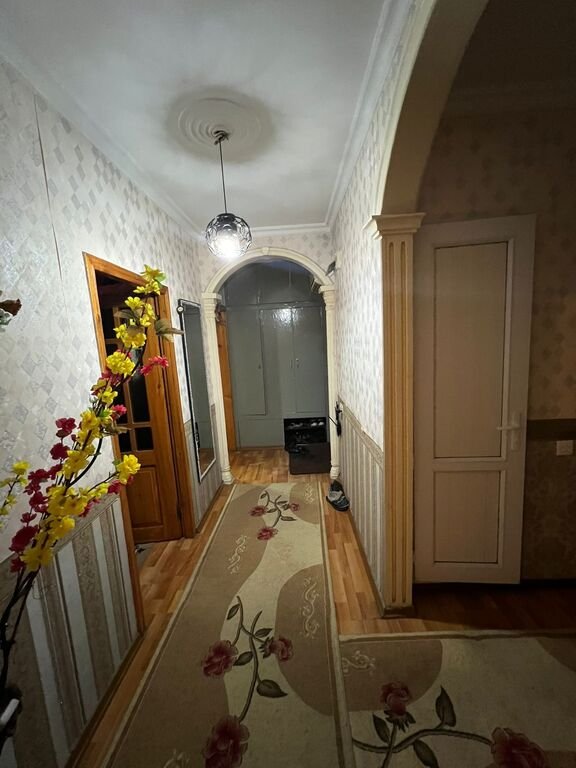 Satılır 4 otaqlı köhnə tikili, 110 m², Memar Əcəmi m.-11