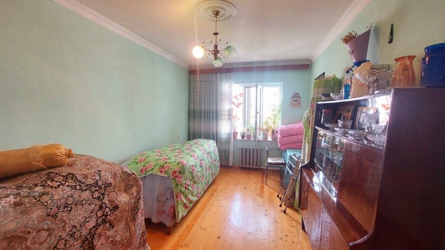 Satılır 4 otaqlı köhnə tikili, 101 m², Azadlıq Prospekti m.-10