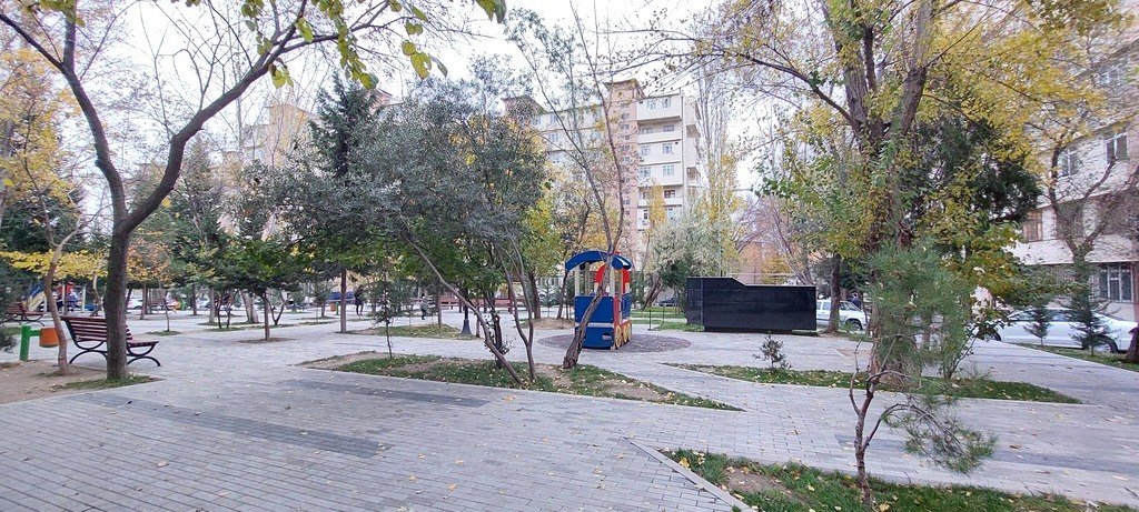 Satılır 4 otaqlı köhnə tikili, 101 m², Azadlıq Prospekti m.-19