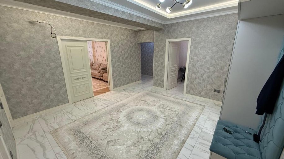 Satılır 4 otaqlı yeni tikili, 136 m², Gəncə-1