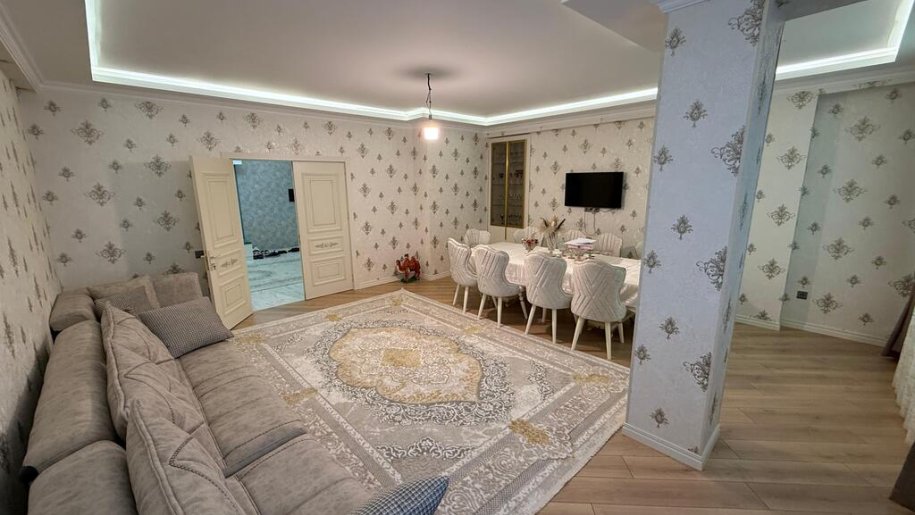 Satılır 4 otaqlı yeni tikili, 136 m², Gəncə-2