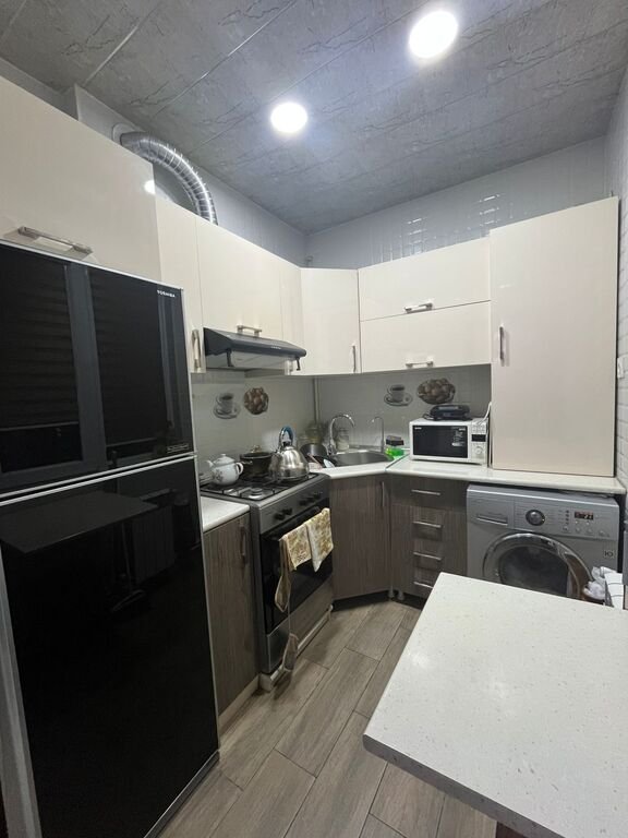 Kirayə verilir 2 otaqlı köhnə tikili, 55 m², Memar Əcəmi m.-7