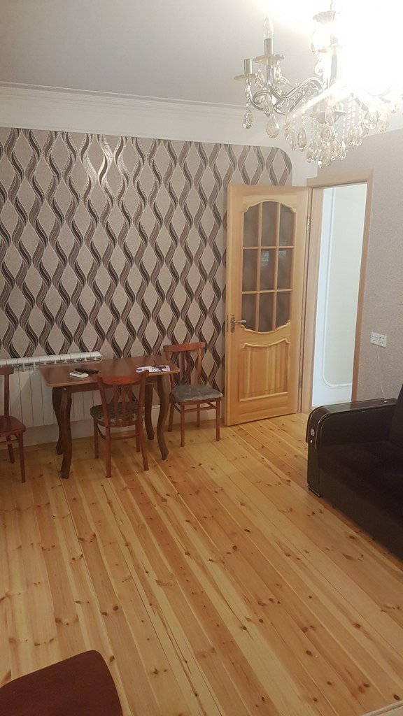 Satılır 1 otaqlı köhnə tikili, 45 m², Azadlıq Prospekti m.-7