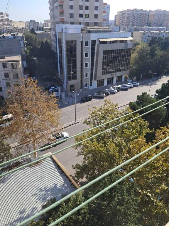 Satılır 1 otaqlı köhnə tikili, 40 m², Memar Əcəmi m.-1