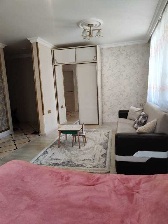 Satılır 1 otaqlı köhnə tikili, 44 m², Azadlıq Prospekti m.-6