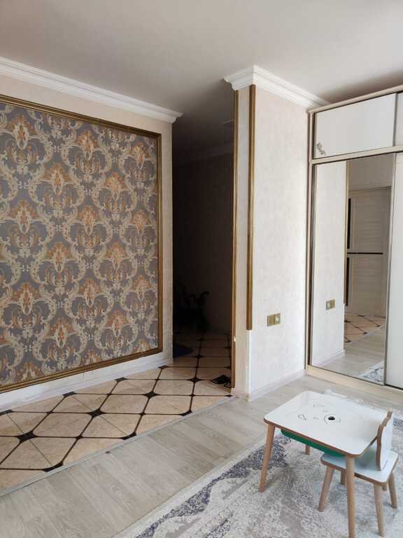 Satılır 1 otaqlı köhnə tikili, 44 m², Azadlıq Prospekti m.-13