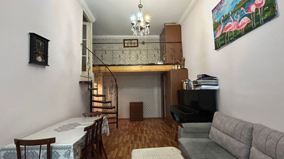Satılır 2 otaqlı köhnə tikili, 43 m², Yasamal-2