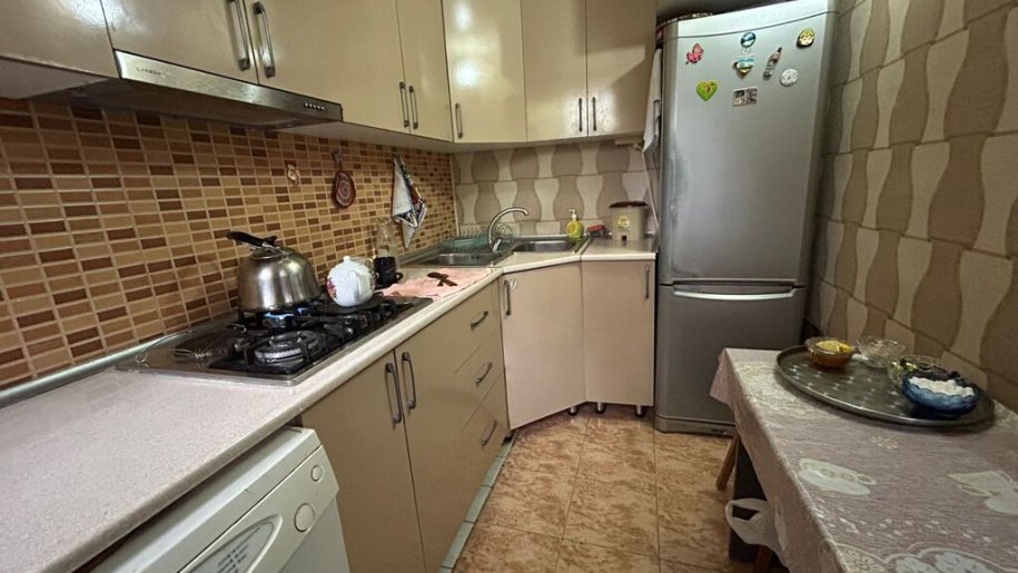 Satılır 2 otaqlı köhnə tikili, 43 m², Yasamal-9